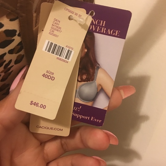 Brand new bra from cacique . - Picture 2 of 3